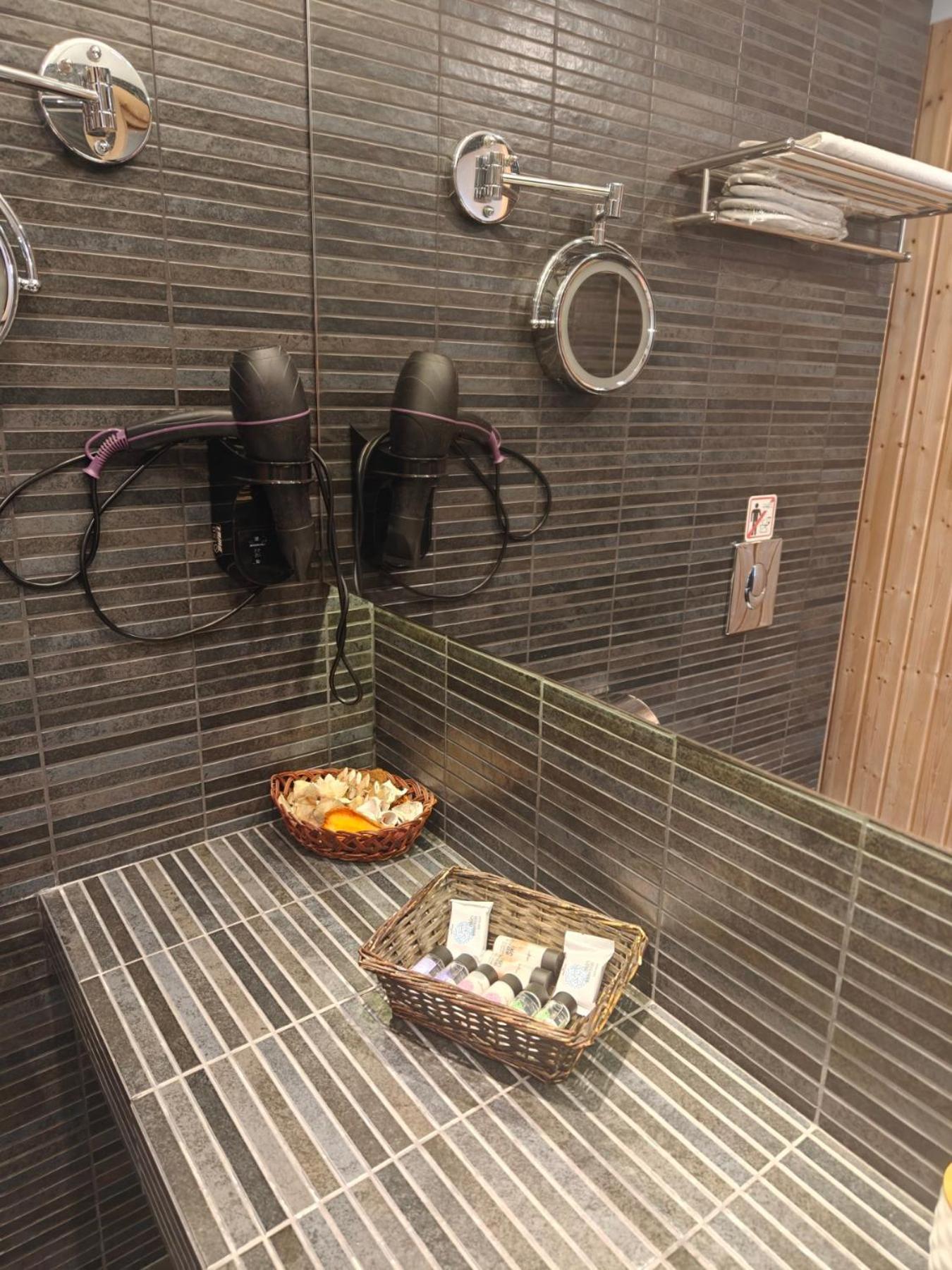 Elysion Hotel Митилини Экстерьер фото